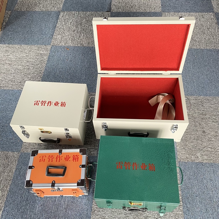 崇阳爆破工程作业箱如何选择？玻璃钢与传统材质的全面对比